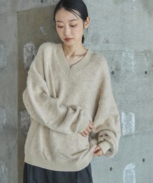 feepur（フェピュール）の「【ハンドウォッシャブル】ウール混リブ異素材起毛Vネックニット（ニット/セーター・レディース）」