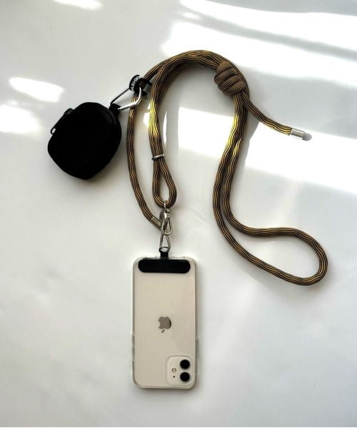 lit.Cy(リットシー)の「ミニポーチ付き 太ロープ スマホショルダー ストラップ(スマホグッズ・レディース・イエロー/ハウンドトゥース/シルバー/レッド/ネイビー/ブラック/ブラック系その他/ゴールド/ブラウン・FREE)」の18枚目の写真