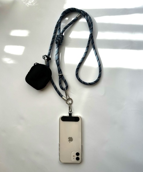 lit.Cy(リットシー)の「ミニポーチ付き 太ロープ スマホショルダー ストラップ(スマホグッズ・レディース・イエロー/ハウンドトゥース/シルバー/レッド/ネイビー/ブラック/ブラック系その他/ゴールド/ブラウン・FREE)」の16枚目の写真