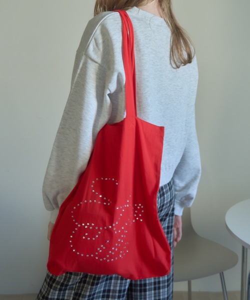 Birthday room（バースデイルーム）の「[A4サイズ/ジャンボうちわ収納可能] ロゴストーンカラートートバッグ / logo stone color tote bag（トートバッグ・レディース・ライトブルー/ピンク/レッド/ネイビー/パープル/イエロー/ブラック/スモークピンク・FREE）」の8枚目の写真
