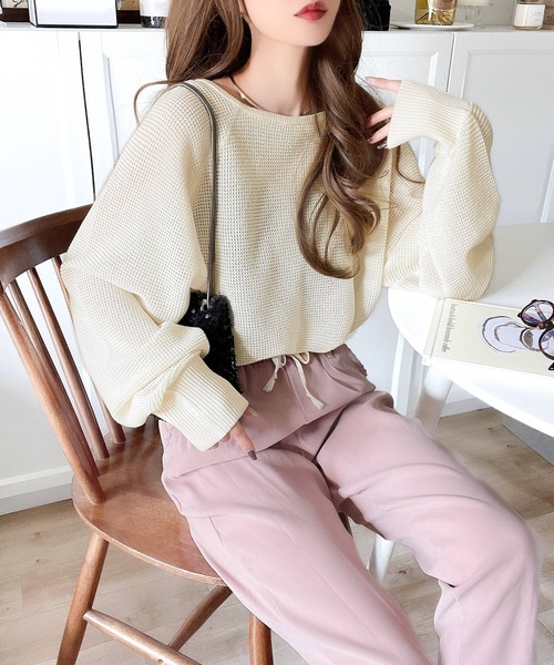 classicalelf(クラシカルエルフ)の「遊び心のある程よい透け感。オーバーサイズワッフル編みドルマン袖トップス(長袖)(Tシャツ/カットソー・レディース・ブルー系1/グリーン系その他/グレー系その他/ブラック/アイボリー・LARGE/MEDIUM/SMALL/X-LARGE)」の18枚目の写真