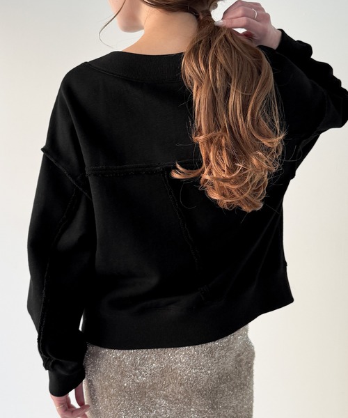 JUNOAH（ジュノア）の「ワイドネックWジップデザインラインスウェット（スウェット・レディース・チャコール/杢グレー/ブラック・LARGE/MEDIUM/X-LARGE）」の5枚目の写真