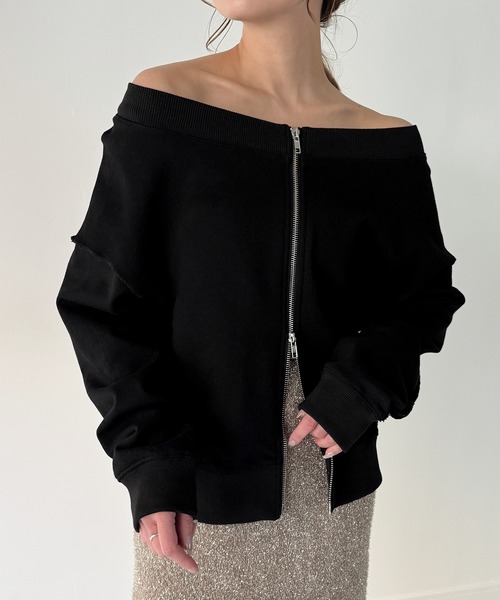 JUNOAH（ジュノア）の「ワイドネックWジップデザインラインスウェット（スウェット・レディース・チャコール/杢グレー/ブラック・LARGE/MEDIUM/X-LARGE）」の7枚目の写真