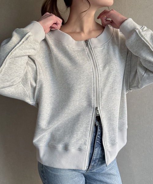 JUNOAH（ジュノア）の「ワイドネックWジップデザインラインスウェット（スウェット・レディース・チャコール/杢グレー/ブラック・LARGE/MEDIUM/X-LARGE）」の12枚目の写真