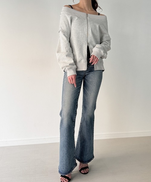 JUNOAH（ジュノア）の「ワイドネックWジップデザインラインスウェット（スウェット・レディース・チャコール/杢グレー/ブラック・LARGE/MEDIUM/X-LARGE）」の16枚目の写真