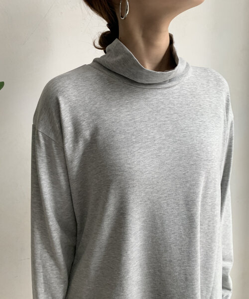 DouDou(ドゥドゥ)の「【WEB限定】裏起毛タートル(Tシャツ/カットソー・レディース・ブラック/グレー/オフホワイト・FREE)」の9枚目の写真
