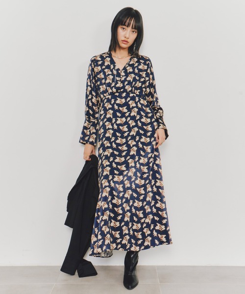 united bamboo ワンピース 定価6万円 ビジュー 華やか ドレス パーティーに 超モード 主役級◎ 七分袖 黒 4 ユナイテッドバンブーが 新しい定番トートをローンチ