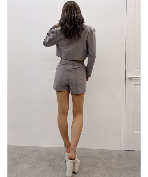 GYDA（ジェイダ）の「ビジューベルトショートパンツ【SETUP着用可】（その他パンツ・レディース・オフホワイト/グレー/ブラック・FREE）」の5枚目の写真