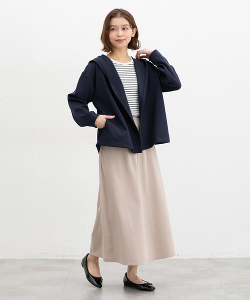 Honeys(ハニーズ)の「きれいめフーデッドカーデ(カーディガン/ボレロ・レディース・ライトグリーン/サックスブルー/ベージュ/ネイビー・M/LL/L)」の5枚目の写真