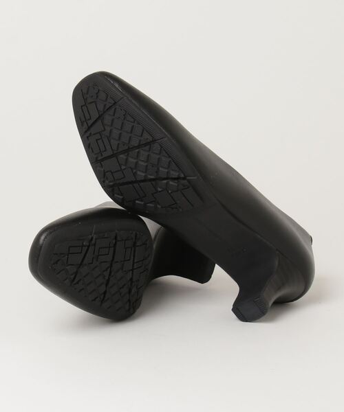 AcureZ（アキュアーズ）の「仕事でも活躍！約5.5cmのスクエアトゥパンプス（パンプス・レディース・ブラック・22.0cm/22.5cm/23.0cm/23.5cm/24.0cm/24.5cm/25.0cm/21.5cm）」の12枚目の写真