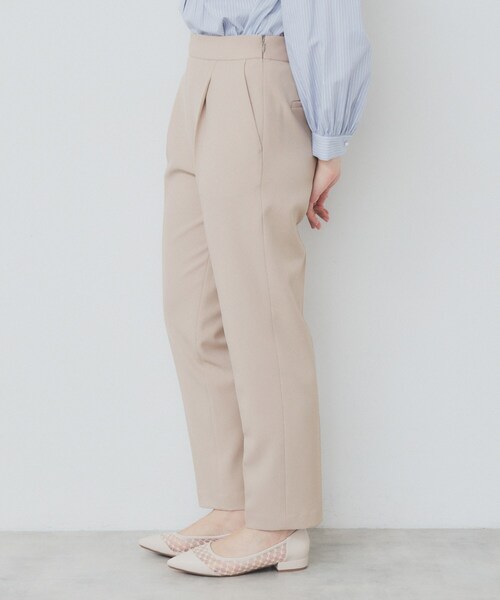 index(インデックス)の「サイドバックルストレッチテーパードパンツ【洗濯機可・イージーアイロン・防シワ】(その他パンツ・レディース・チャコールグレー/ライトグレー/ライトベージュ・40/38/42/36)」の19枚目の写真