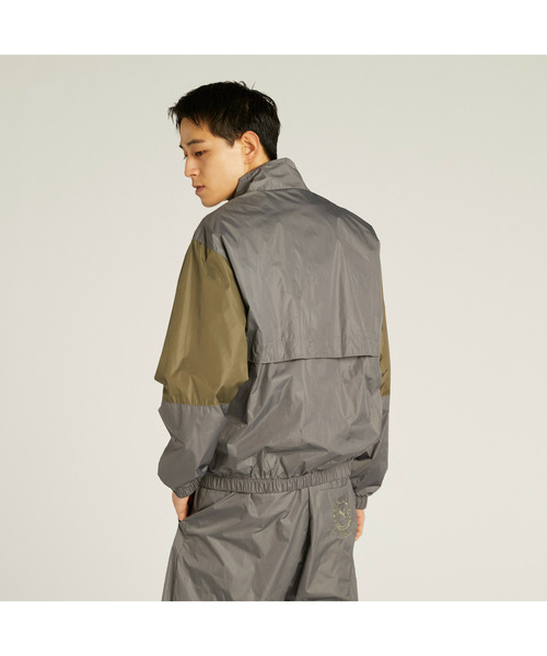 PUMA（プーマ）の「PUMA プーマ メンズ ワードローブ ESS＋ ウーブン ジャケット（ブルゾン・メンズ・ネイビー/ライトグレー・MEDIUM/SMALL/LARGE/X-LARGE/XX-LARGE）」の8枚目の写真