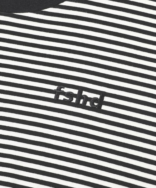 Firsthand(ファーストハンド)の「Firsthand/ファーストハンド 5.7オンス リラックスフィット ワンポイントロゴ刺繍 ショートスリーブ ボーダーTシャツ / 半袖Tシャツ(Tシャツ/カットソー・メンズ・ネイビー/チャコールグレー/ブラック・L/M)」の7枚目の写真