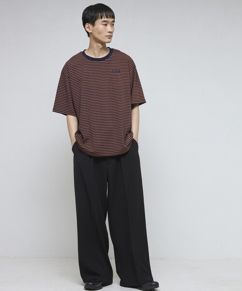 Firsthand(ファーストハンド)の「Firsthand/ファーストハンド 5.7オンス リラックスフィット ワンポイントロゴ刺繍 ショートスリーブ ボーダーTシャツ / 半袖Tシャツ(Tシャツ/カットソー・メンズ・ネイビー/チャコールグレー/ブラック・L/M)」の21枚目の写真