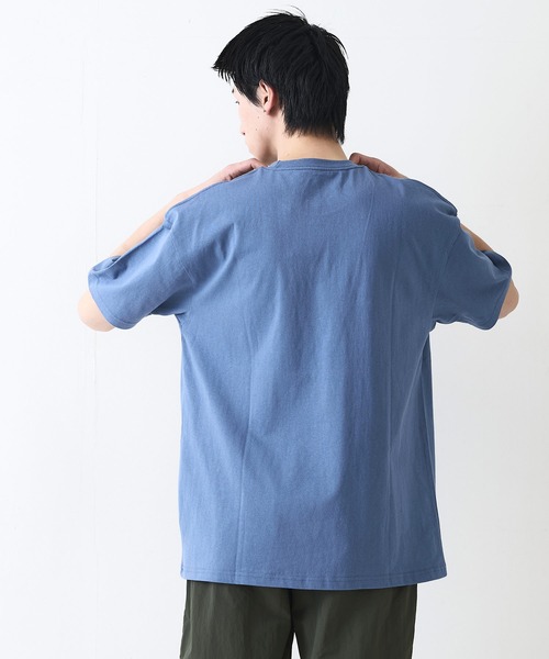ragged mountain(ラギットマウンテン)の「【RAGGED MOUNTAIN:ラギットマウンテン】ワンポイントロゴTシャツ 半袖 オーバーサイズ(Tシャツ/カットソー・メンズ・グレイッシュブルー/パープル/ホワイト/ブラック/ベージュ・LARGE/X-LARGE/MEDIUM)」の20枚目の写真