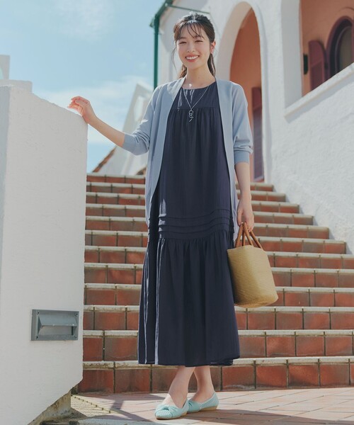 Tiaclasse(ティアクラッセ)の「【大きいサイズ】麻調ピンタックロングワンピース(ワンピース・レディース・チャコールグレー/ネイビー/ライム/オレンジ/ブルー・XL/XXL)」の15枚目の写真