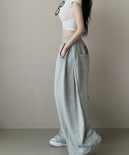 バッグプリントワイドスエットパンツ