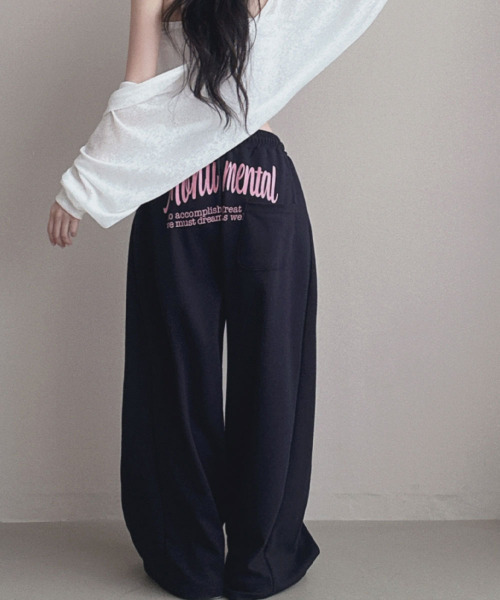 VIVID LADY（ビビッドレディー）の「バッグプリントワイドスエットパンツ　カーブスエットパンツ（スウェットパンツ・レディース・ネイビー/グレー/ブラック・FREE）」の19枚目の写真