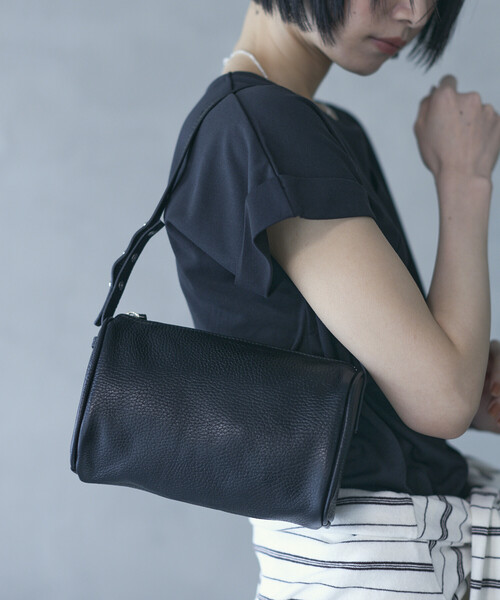 Firsthand（ファーストハンド）の「Firsthand/ファーストハンド レザーワンハンドルバッグ / 2WAYハンドバッグ / 牛革 / 撥水レザー（ハンドバッグ・レディース・ブラウン/ブラック・ONE SIZE）」の7枚目の写真