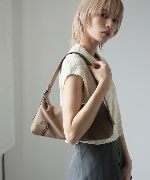 Ulysses（ユリシス）の「2wayスエードスクエアショルダーバッグ（ショルダーバッグ・レディース・ブラウン・F）」の11枚目の写真