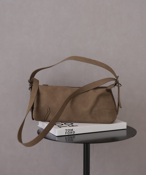 Ulysses（ユリシス）の「2wayスエードスクエアショルダーバッグ（ショルダーバッグ・レディース・ブラウン・F）」の3枚目の写真