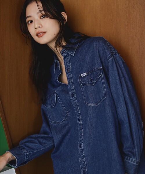 Lee(リー)の「【別注】Lee / ルーズ フィット シャツ(シャツ/ブラウス・レディース・ネイビー/ロイヤルブルー・ONE SIZE)」の2枚目の写真