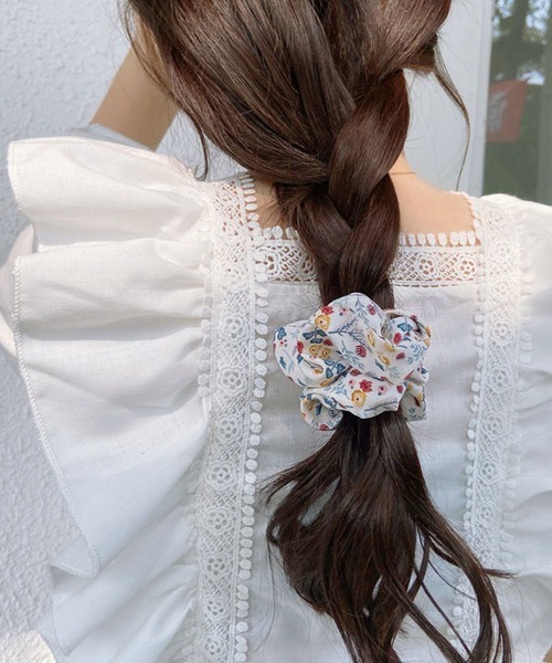 VIBGYOR Women（ヴィブジョー　ウィメン）の「【urge select】花柄デザイン アソート シュシュ【5色1セット】（シュシュ・レディース・その他・FREE）」の3枚目の写真