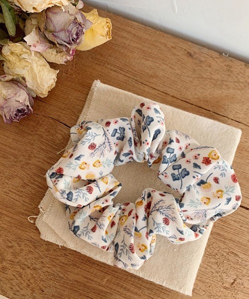 VIBGYOR Women（ヴィブジョー　ウィメン）の「【urge select】花柄デザイン アソート シュシュ【5色1セット】（シュシュ・レディース・その他・FREE）」の7枚目の写真