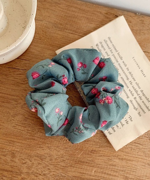 VIBGYOR Women（ヴィブジョー　ウィメン）の「【urge select】花柄デザイン アソート シュシュ【5色1セット】（シュシュ・レディース・その他・FREE）」の8枚目の写真