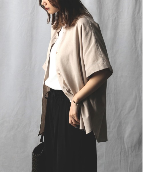 Right-on(ライトオン)の「【HONEYSUCKLE ROSE】リネン混半袖シャツ(シャツ/ブラウス・レディース・ブラック/オレンジ/ベージュ・M/L)」の16枚目の写真