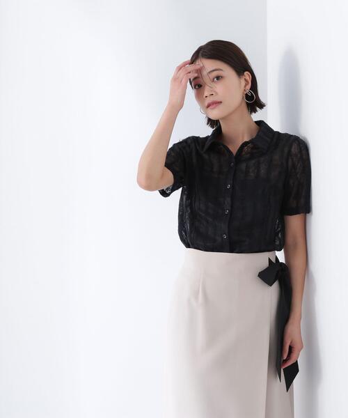 NATURAL BEAUTY BASIC（ナチュラルビューティーベーシック）の「◇クロップドレースシャツ（シャツ/ブラウス・レディース・ブラック/オフホワイト・SMALL/MEDIUM）」の20枚目の写真