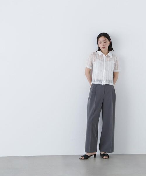NATURAL BEAUTY BASIC（ナチュラルビューティーベーシック）の「◇クロップドレースシャツ（シャツ/ブラウス・レディース・ブラック/オフホワイト・SMALL/MEDIUM）」の9枚目の写真