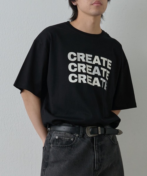 COLONY 2139(コロニートゥーワンスリーナイン)の「箔プリントロゴTシャツ(Tシャツ/カットソー・メンズ・ホワイト/ブラック・MEDIUM/LARGE)」の2枚目の写真
