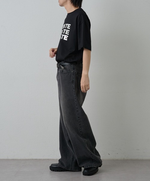 COLONY 2139(コロニートゥーワンスリーナイン)の「箔プリントロゴTシャツ(Tシャツ/カットソー・メンズ・ホワイト/ブラック・MEDIUM/LARGE)」の4枚目の写真
