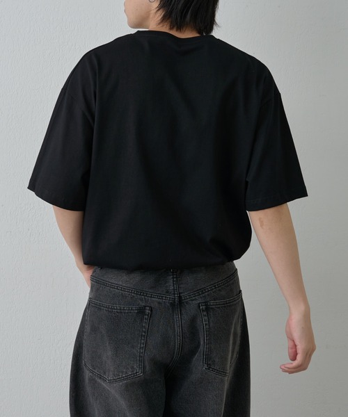 COLONY 2139(コロニートゥーワンスリーナイン)の「箔プリントロゴTシャツ(Tシャツ/カットソー・メンズ・ホワイト/ブラック・MEDIUM/LARGE)」の19枚目の写真