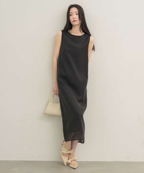 NEUNA（ヌナ）の「サテンミュール（パンプス・レディース・ブラック/シャンパン・39/38/36）」の17枚目の写真