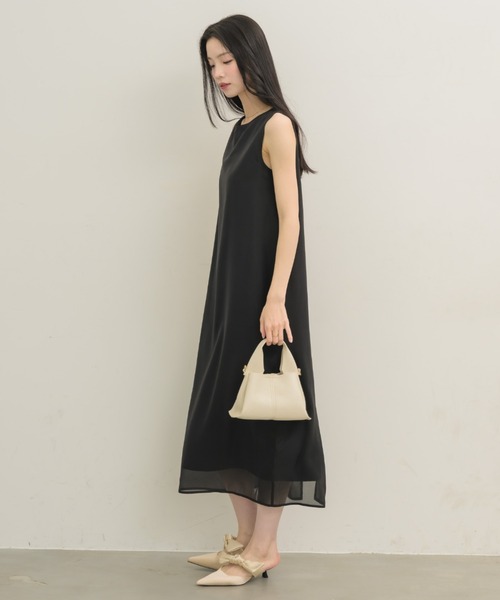 NEUNA（ヌナ）の「サテンミュール（パンプス・レディース・ブラック/シャンパン・39/38/36）」の10枚目の写真