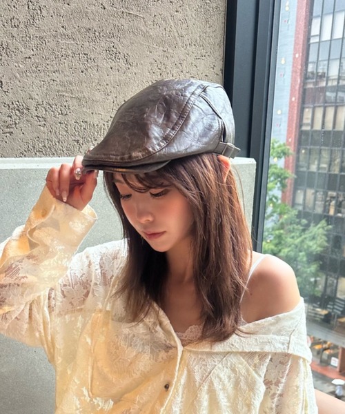 RAY CASSIN(レイカズン)の「レザーハンチング(ハンチング/ベレー帽・レディース・ブラウン/ブラック・FREE)」の2枚目の写真