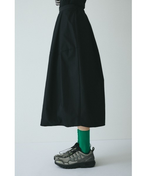 HeRIN.CYE（ヘリンドットサイ）の「Switching cocoon skirt　　スイッチングコクーンスカート（スカート・レディース・ブラック/ブラウン/ライム・FREE）」の5枚目の写真