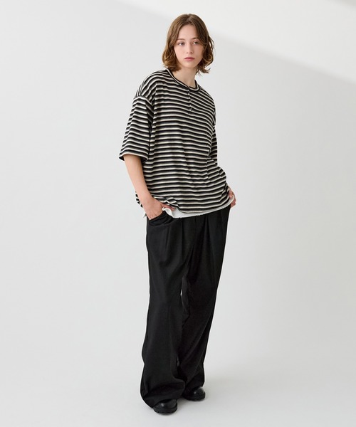 WETTEMPT(ウィテンプト)の「HENLEY NECK MULTI BORDER TEE / ヘンリーネックマルチボーダーT(Tシャツ/カットソー・メンズ・グレー/ブラック/グレイッシュベージュ・SMALL/MEDIUM/LARGE)」の8枚目の写真