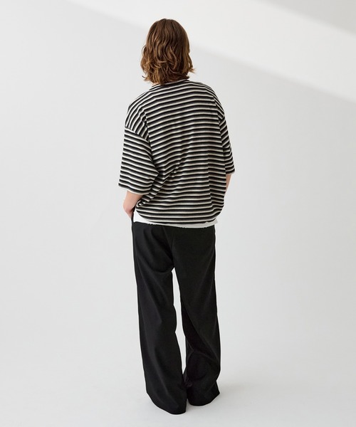 WETTEMPT(ウィテンプト)の「HENLEY NECK MULTI BORDER TEE / ヘンリーネックマルチボーダーT(Tシャツ/カットソー・メンズ・グレー/ブラック/グレイッシュベージュ・SMALL/MEDIUM/LARGE)」の11枚目の写真