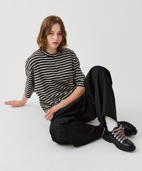 WETTEMPT(ウィテンプト)の「HENLEY NECK MULTI BORDER TEE / ヘンリーネックマルチボーダーT(Tシャツ/カットソー・メンズ・グレー/ブラック/グレイッシュベージュ・SMALL/MEDIUM/LARGE)」の14枚目の写真
