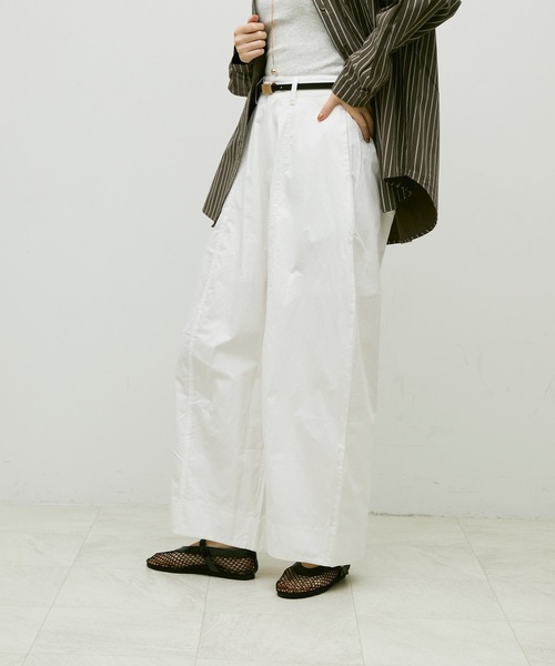 Lutim by u（ルチバイユー）の「Basic barrel pants / ベーシックバレルパンツ（その他パンツ・レディース・ホワイト/ブラック・MEDIUM/LARGE/SMALL）」の9枚目の写真