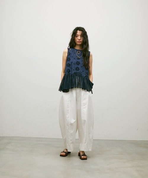 Lutim by u（ルチバイユー）の「Basic barrel pants / ベーシックバレルパンツ（その他パンツ・レディース・ホワイト/ブラック・MEDIUM/LARGE/SMALL）」の13枚目の写真