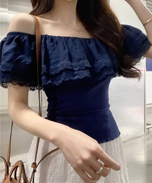 gossip!ロサンゼルス(ゴシップロサンゼルス)の「ストレッチデコルテフリル オフショルダーサマートップス(Tシャツ/カットソー・レディース・ネイビー/オフホワイト・FREE)」の6枚目の写真