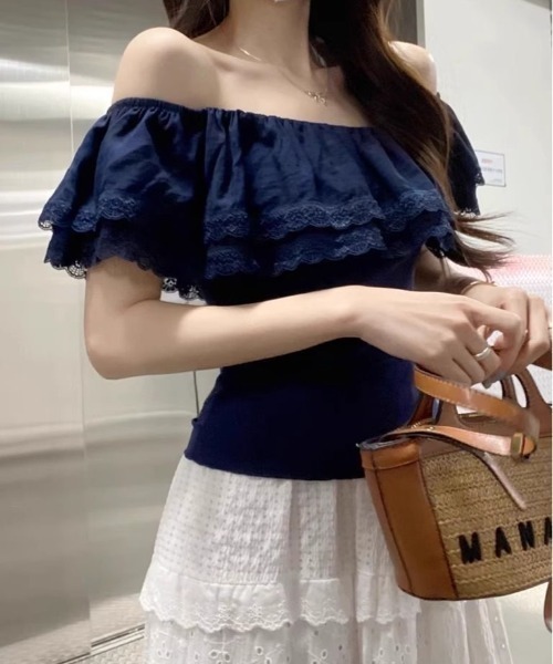 gossip!ロサンゼルス(ゴシップロサンゼルス)の「ストレッチデコルテフリル オフショルダーサマートップス(Tシャツ/カットソー・レディース・ネイビー/オフホワイト・FREE)」の14枚目の写真