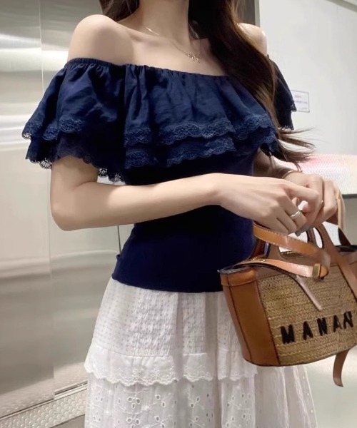 gossip!ロサンゼルス(ゴシップロサンゼルス)の「ストレッチデコルテフリル オフショルダーサマートップス(Tシャツ/カットソー・レディース・ネイビー/オフホワイト・FREE)」の15枚目の写真