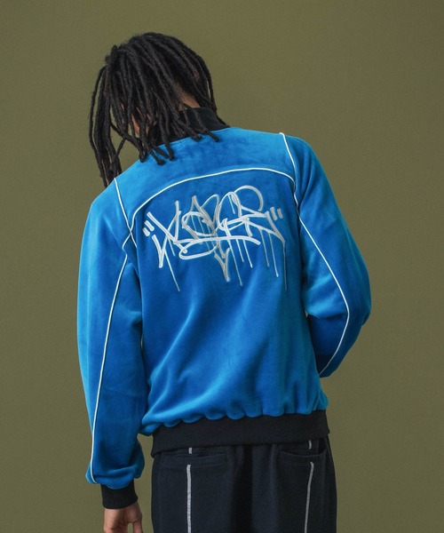 XLARGE（エクストララージ）の「TAGGING VELOUR JACKET（ブルゾン・メンズ・ブラック/ブルー/ブラウン・S/M/L/XL）」の9枚目の写真