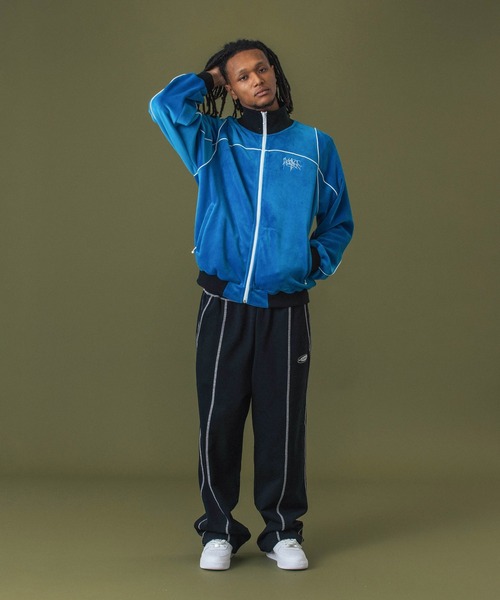 XLARGE（エクストララージ）の「TAGGING VELOUR JACKET（ブルゾン・メンズ・ブラック/ブルー/ブラウン・S/M/L/XL）」の10枚目の写真