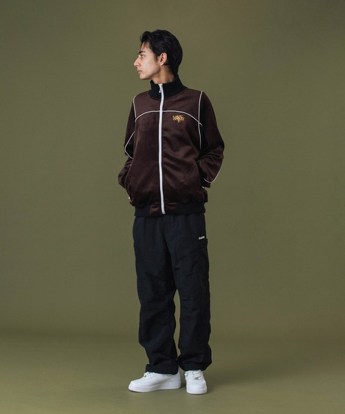 XLARGE（エクストララージ）の「TAGGING VELOUR JACKET（ブルゾン・メンズ・ブラック/ブルー/ブラウン・S/M/L/XL）」の13枚目の写真